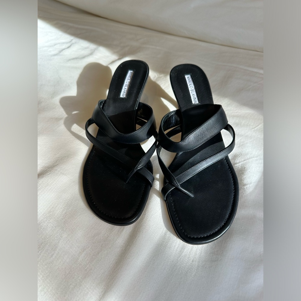 Manolo Blahnik Susa Leather Sandal